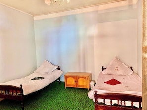 3 bedrooms, WiFi, bed sheets