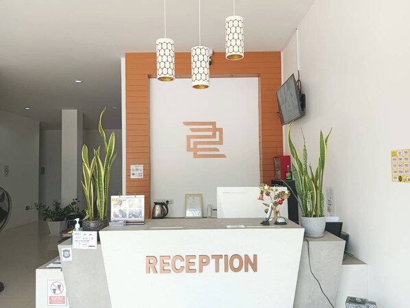 Comptoir d’enregistrement et de départ