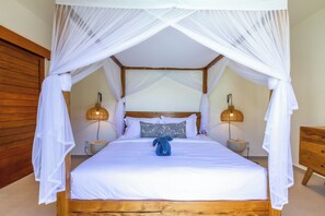 Deluxe Villa, 5 Bedrooms, Private Pool, Pool View | 5 bedrooms, premium bedding, in-room safe, desk - Villa Hana by Alfred in Bali (Seminyak)