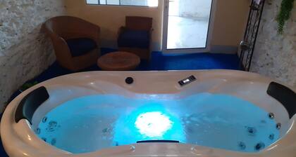 Gîte with terrace and breathtaking view