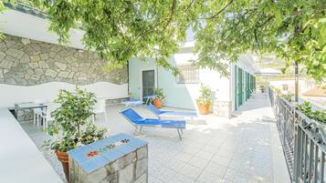 Terassi/patio