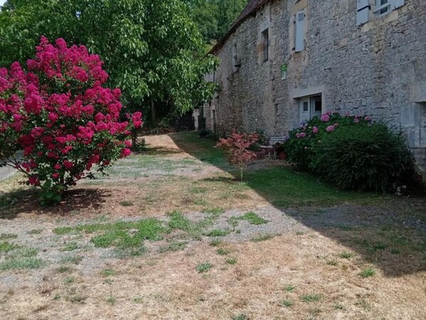 Jardines del alojamiento