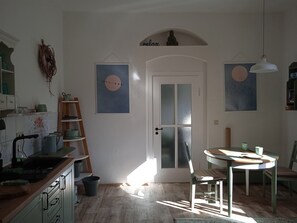 Fridge, microwave, stovetop, coffee/tea maker