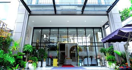 Hera Luxury Hotel