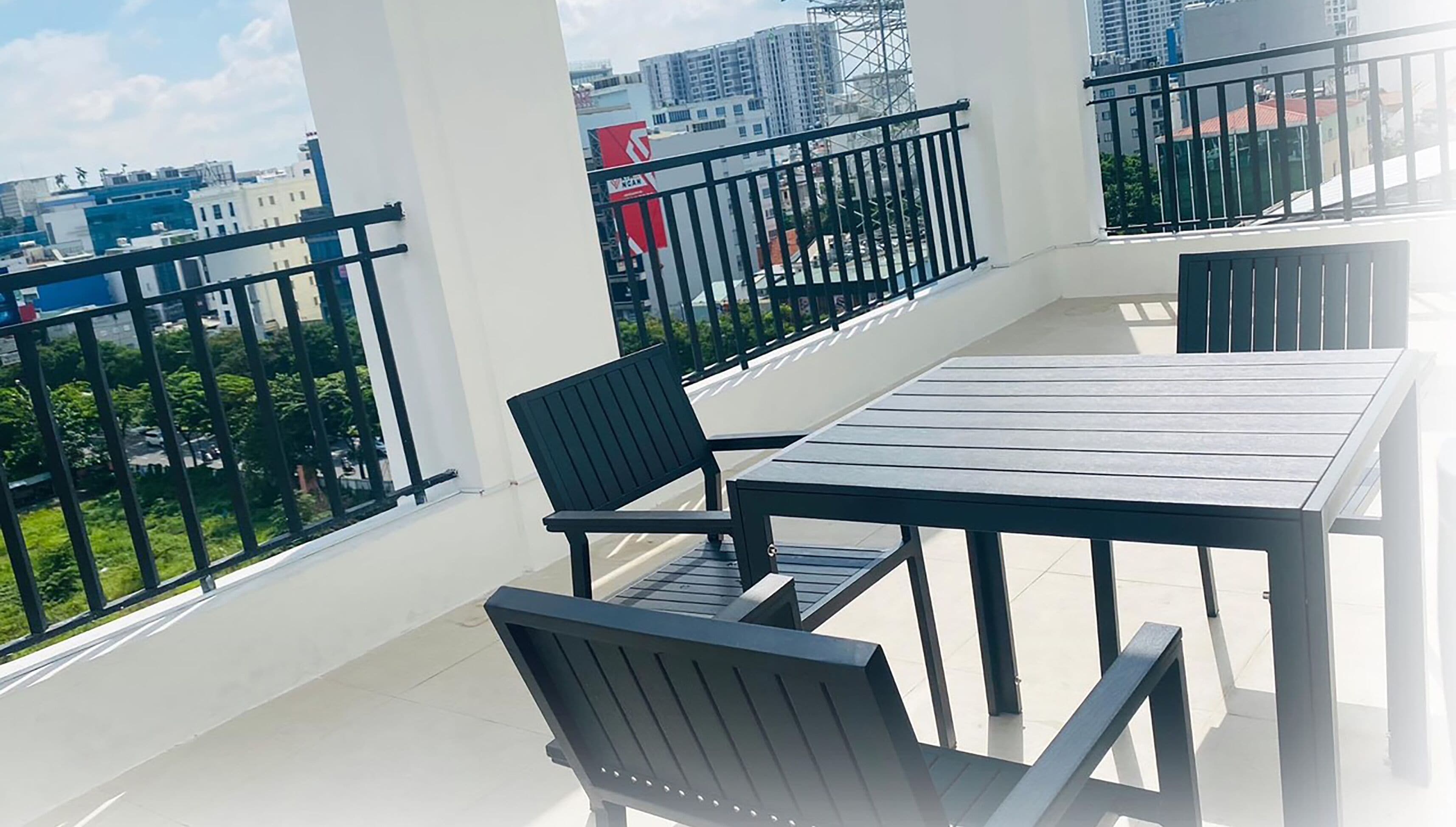 royal suite, balcony, city view | 1 bedroom, premium bedding, minibar, in-room safe