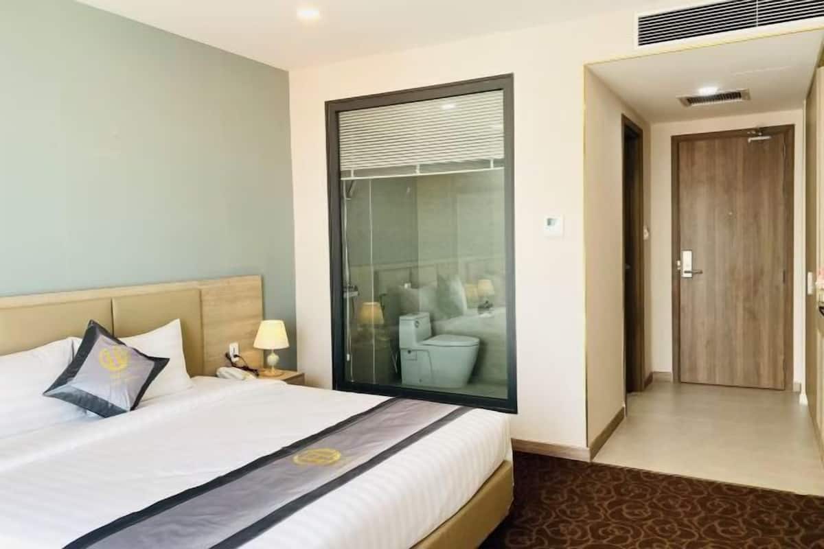 1 Schlafzimmer, hochwertige Bettwaren, Minibar, Zimmersafe