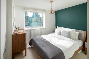 Basic Apartment, 1 Queen Bed