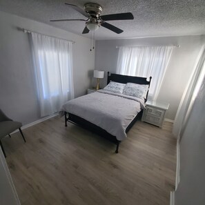 3 bedrooms, WiFi, bed sheets