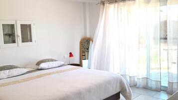1 chambre, fer et planche à repasser, Wi-Fi, draps fournis