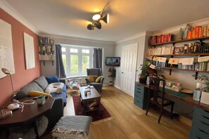 Basic House, Multiple Beds | Living area | TV - Spacious & Central 2BD House - Brighton (Brighton)