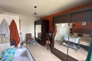 Hus – basic, flere senger | 2 soverom og sengetøy