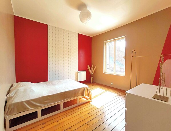 3 habitaciones, wifi gratis y ropa de cama 