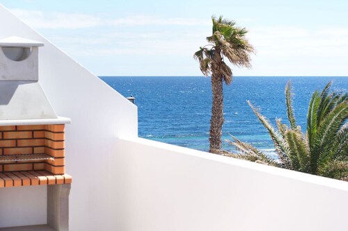 ATTIC! Two bedrooms near the sea