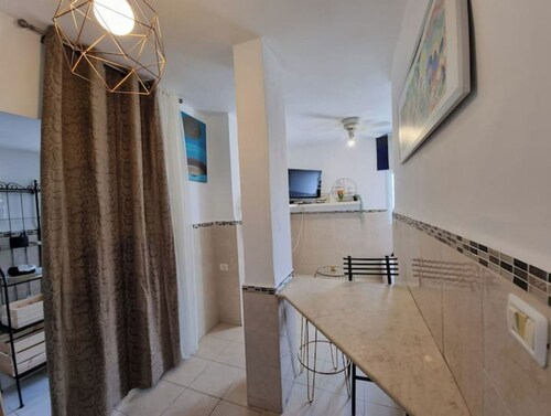 Beau 2 pièces centre Netanya à proximité de tout