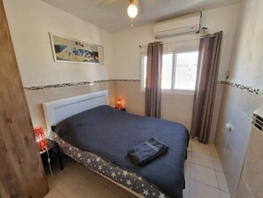 1 bedroom, iron/ironing board, WiFi, bed sheets - Beau 2 Pièces Centre Netanya à Proximité de Tout (Netanya)
