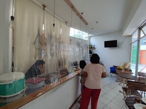 Restaurant - The Jarrdin Apartment Hotels by Ironman (Bandung)