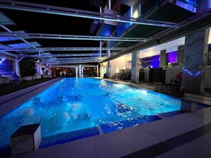 Outdoor pool - Carrer Benimantell (Finestrat)