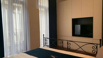 3 slaapkamers, een strijkplank/strijkijzer, wifi, beddengoed