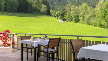 Tägliches inbegriffenes Frühstücksbuffet