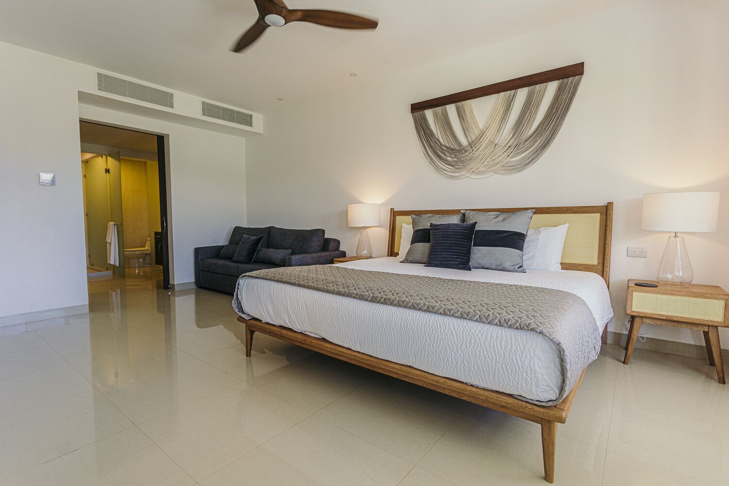 2 bedrooms, iron/ironing board, travel cot, free WiFi