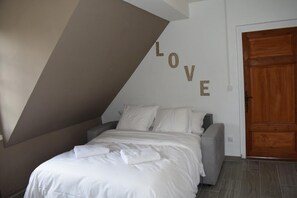1 chambre, fer et planche Ă repasser, lit parapluie, Wi-Fi gratuit