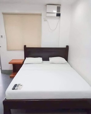 Habitación Deluxe | Tabla de planchar con plancha y wifi gratis