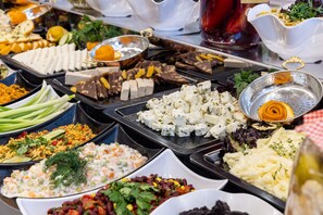 朝食ビュッフェ