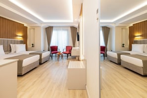 2 bedrooms, Egyptian cotton sheets, premium bedding, pillow-top beds