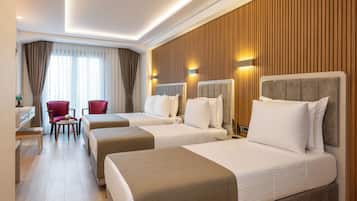 2 bedrooms, Egyptian cotton sheets, premium bedding, pillow-top beds