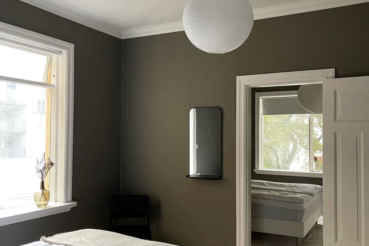 design apartment | individually decorated, individually furnished, laptop workspace