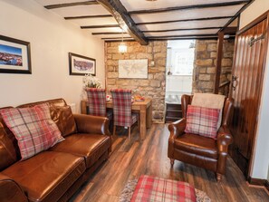 Living area - Midships Cottage (Whitby)