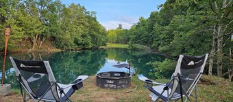 Waterfront Glamping Cabin On Private Blue Water Mountain Top Lake