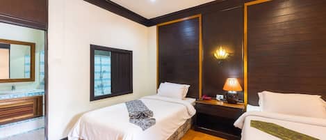 Deluxe Twin Room | Free WiFi