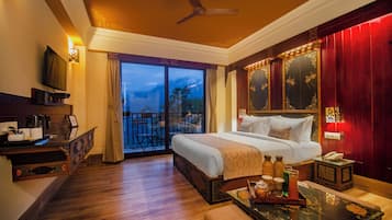 Tara Room with Balcony & Valley View | Desk, rollaway beds, free WiFi, bed sheets