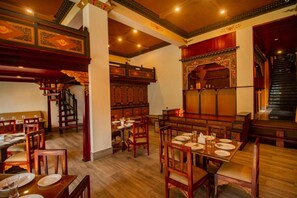 Bar (on property) - Amritara Hidden Land, Gangtok (Gangtok)