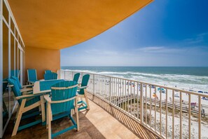 Outdoor dining - Phoenix Orange Beach 404 3 Bedroom Condo (Orange Beach)