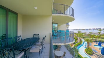 Condo, 2 Bedrooms | Outdoor dining