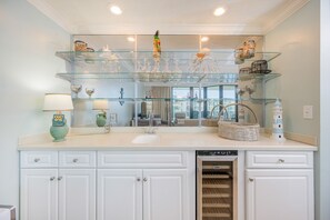 Condo, 2 Bedrooms | Interior - Phoenix On The Bay 1427 2 Bedroom Condo (Orange Beach)