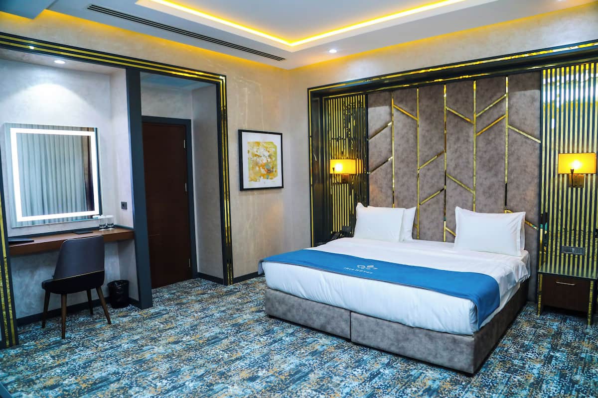 1 habitación, ropa de cama hipoalergénica, cubrecamas y minibar