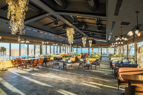 Iris Hotel Baku 