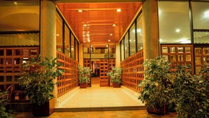 مطعم