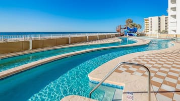 Lägenhet - 3 sovrum | Pool | Inomhuspool och utomhuspool