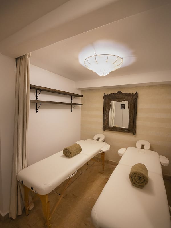 Sauna, soins corporels, gommages corporels, soins du visage