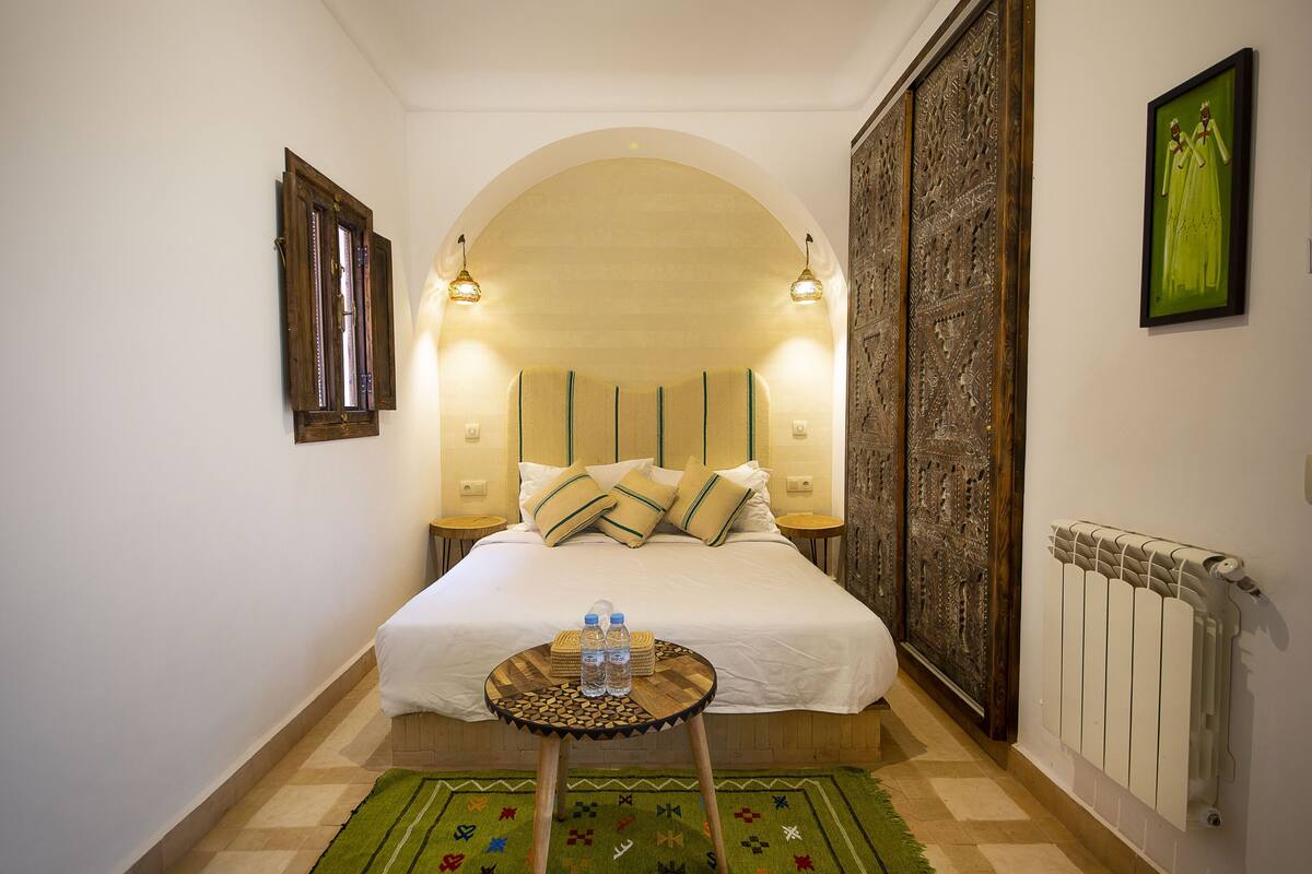 1 bedroom, in-room safe, individually decorated, free WiFi