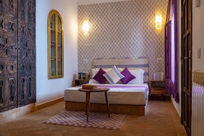 Deluxe Triple Room | 1 bedroom, in-room safe, individually decorated, free WiFi