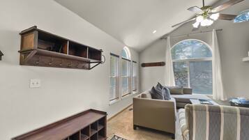 Townhome, 4 Bedrooms | Living area
