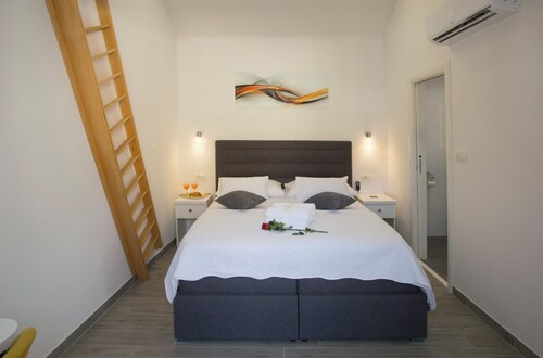 Central Old Town Rooms 1