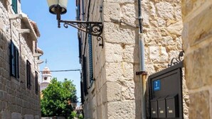 Exterior - Central Old Town Rooms 1 (Split)