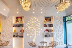 Àrea amb seients del vestíbul