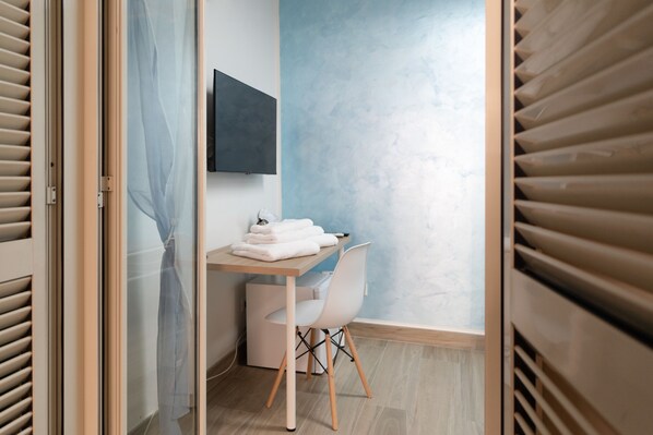 Interior - In the center of the historic center of Naples with terrace on the decumani (Napoli)